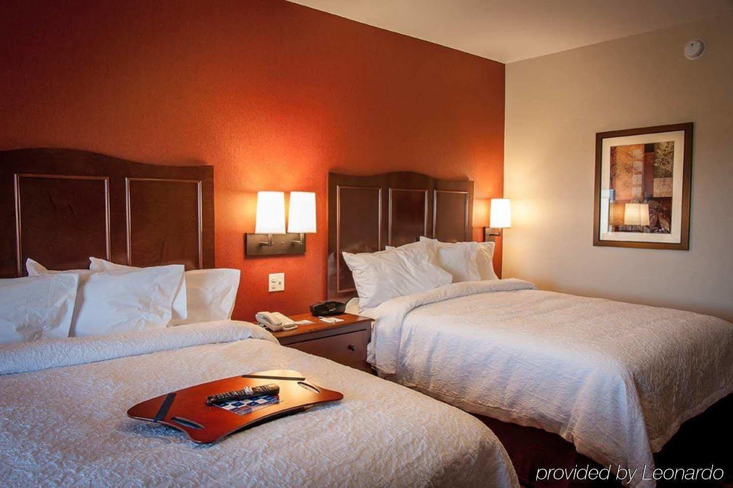 Hampton Inn & Suites Boulder North Exterior photo
